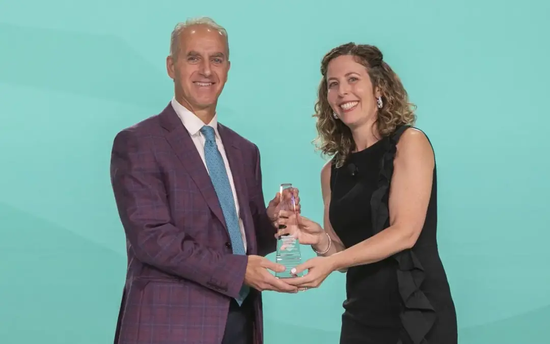 Dr. Dariush Mozaffarian Receives “Cultivating Innovation in Care Award” at Annual NACDS Foundation Dinner